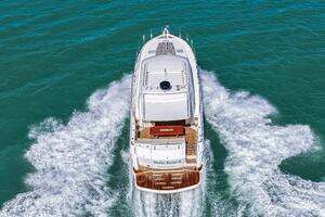 2016 Riviera 5000 Sport Yacht thumbnail 26