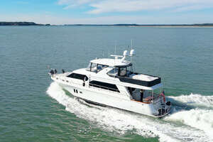 2013 Ocean Alexander 65 PILOTHOUSE thumbnail 5
