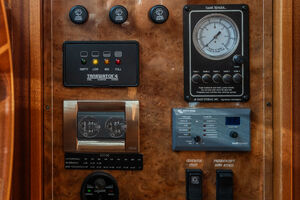 69FT (21.03M) OCEAN ALEXANDER