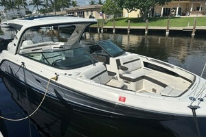 SALES THERAPY 31ft Sea Ray Yacht For Sale