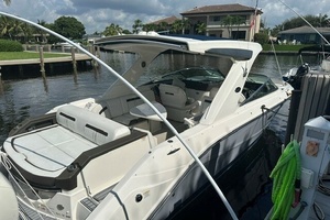 SALES THERAPY 31ft Sea Ray Yacht For Sale