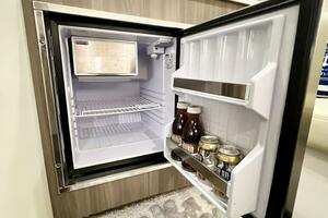 Photo 5934838 for 2021 Regal 33 XO  