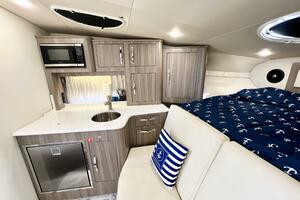 Photo 5934827 for 2021 Regal 33 XO  