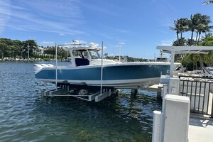 2020 Edgewater 370CC thumbnail 1
