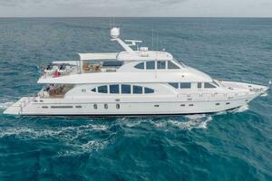 B HAPPY 96ft Hargrave Yacht For Sale