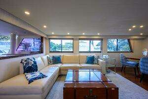 1991 Hatteras 78 Cockpit Motor Yacht thumbnail 43