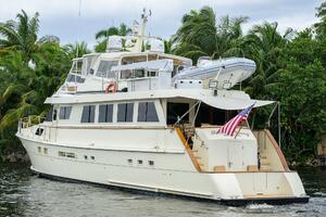 FOREVER YOUNG 78ft Hatteras Yacht For Sale