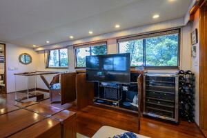 FOREVER YOUNG 78ft Hatteras Yacht For Sale
