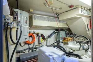 FOREVER YOUNG 78ft Hatteras Yacht For Sale