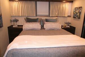 SHEPSL X 87ft Burger Yacht For Sale