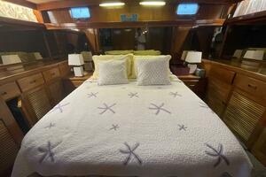 Peaceful Times 40ft Heritage East Yacht For Sale