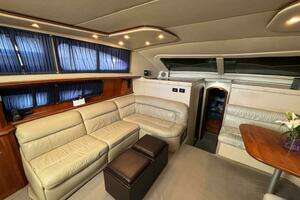2005 Cruisers Yachts 455 Express Motor Yacht thumbnail 12