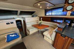 2005 Cruisers Yachts 455 Express Motor Yacht thumbnail 13