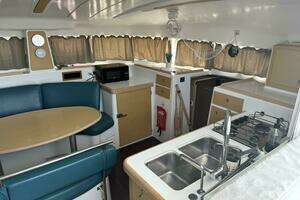 2010 Lagoon 380 thumbnail 28