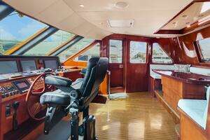 2005 Ocean Alexander 80 motoryacht thumbnail 37
