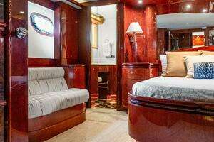 2005 Ocean Alexander 80 motoryacht thumbnail 121