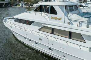 2005 Ocean Alexander 80 motoryacht thumbnail 65