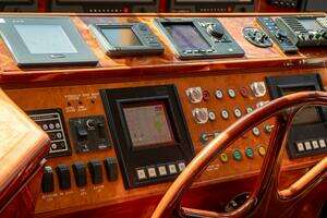 2005 Ocean Alexander 80 motoryacht thumbnail 101