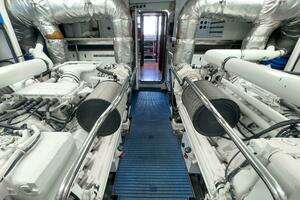 2005 Ocean Alexander 80 motoryacht thumbnail 113