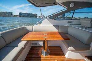2021 Princess V40 thumbnail 12