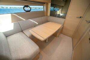 2021 Princess V40 thumbnail 5