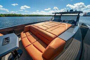 2022 Vanquish Yachts VQ45 thumbnail 25