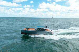 2022 Vanquish Yachts VQ45 thumbnail 33