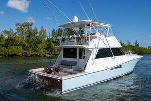 1998 Viking 58 Convertible thumbnail 2
