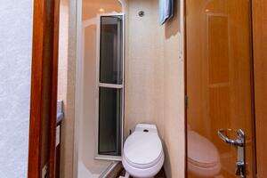 1998 Viking 58 Convertible thumbnail 24