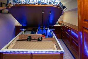 1998 Viking 58 Convertible thumbnail 49