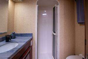 1998 Viking 58 Convertible thumbnail 34