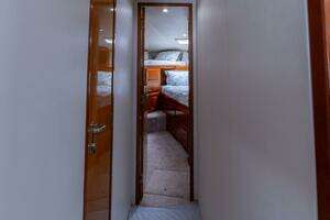 1998 Viking 58 Convertible thumbnail 40