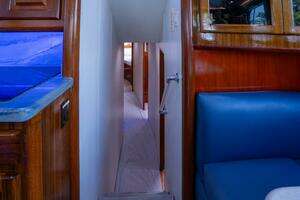 1998 Viking 58 Convertible thumbnail 30