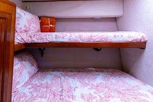 1998 Viking 58 Convertible thumbnail 22