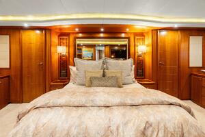 MAMBO 112ft Ferretti Yachts Yacht For Sale