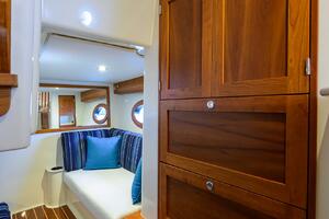 Hinckley 40X Renie Vie- Storage/and Loveseat