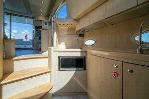 2001 Azimut 46 thumbnail 52