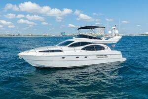 2001 Azimut 46 thumbnail 4