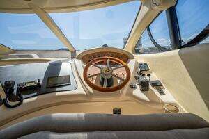 2001 Azimut 46 thumbnail 46