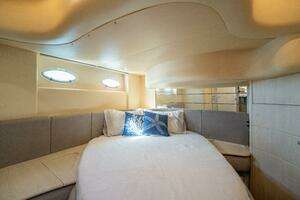 2001 Azimut 46 thumbnail 54