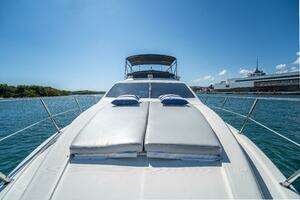 2001 Azimut 46 thumbnail 35