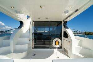 2001 Azimut 46 thumbnail 20