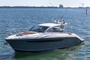 41ft Pursuit Yacht For Sale