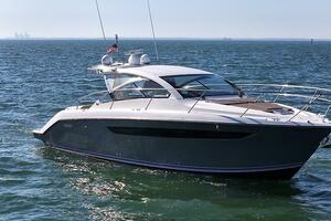 41ft Pursuit Yacht For Sale