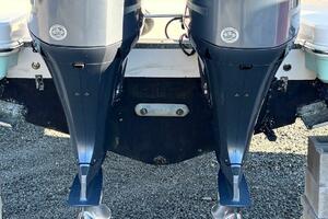 27ft Robalo Yacht For Sale