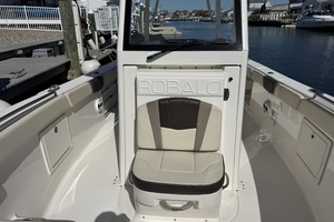 2020 Robalo R272 Center Console thumbnail 19