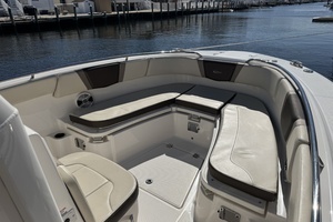 2020 Robalo R272 Center Console thumbnail 16