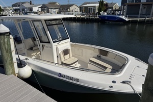2020 Robalo R272 Center Console thumbnail 1
