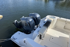 27ft Robalo Yacht For Sale