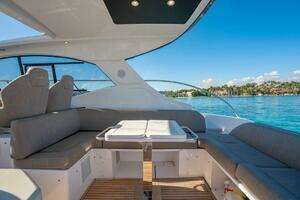 2022 Azimut 45 Atlantis thumbnail 4